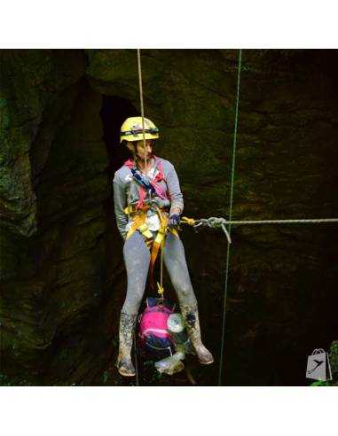 La Cueva de los Tayos Amazonía