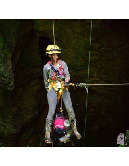 La Cueva de los Tayos Amazonía
