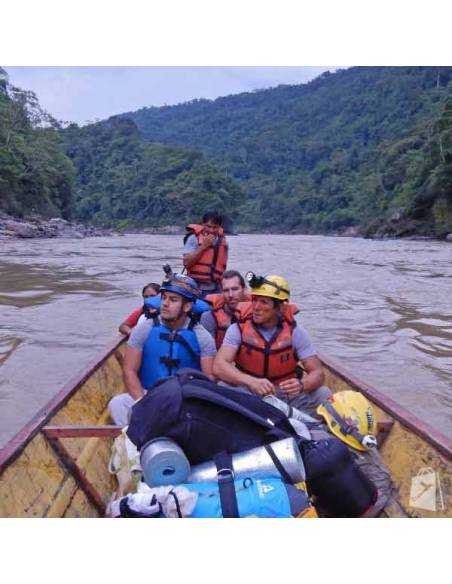La Cueva de los Tayos Bote