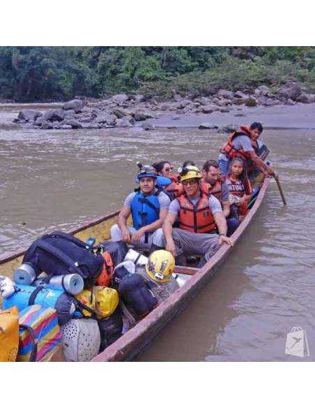 Amazonía en La Cueva de los Tayos ríos