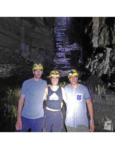 La Cueva de los Tayos en el Oriente expedición