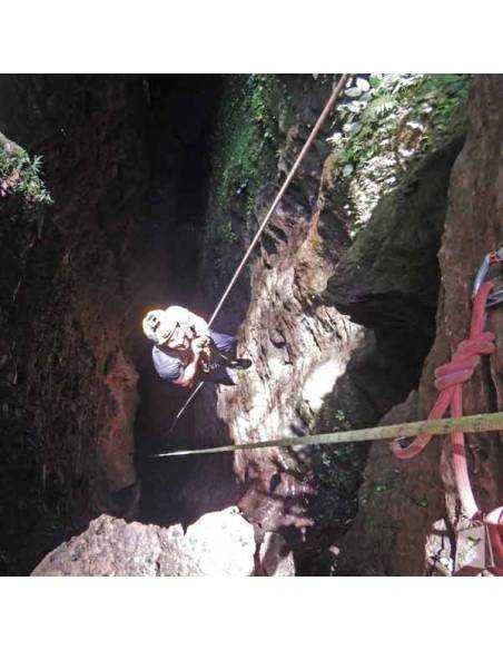 La Cueva de los Tayos en el Oriente Escalar